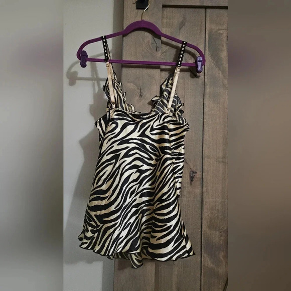 Seductive Wear by Cinema Exoile Zebra print camisole and top lingerie set.Size M - Picture 6 of 16